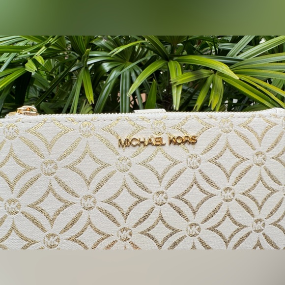 Michael Kors Jet Set Travel LG Double Zip Wallet Graphic Logo MK Pale Gold Multi - Picture 9 of 10
